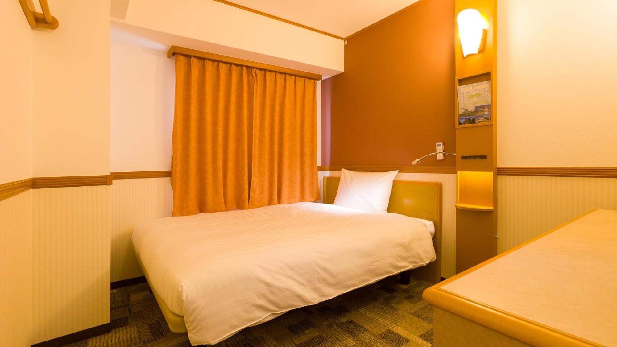 Toyoko Inn Hakata-Eki Bus Terminal Mae Fukuoka  Rum bild