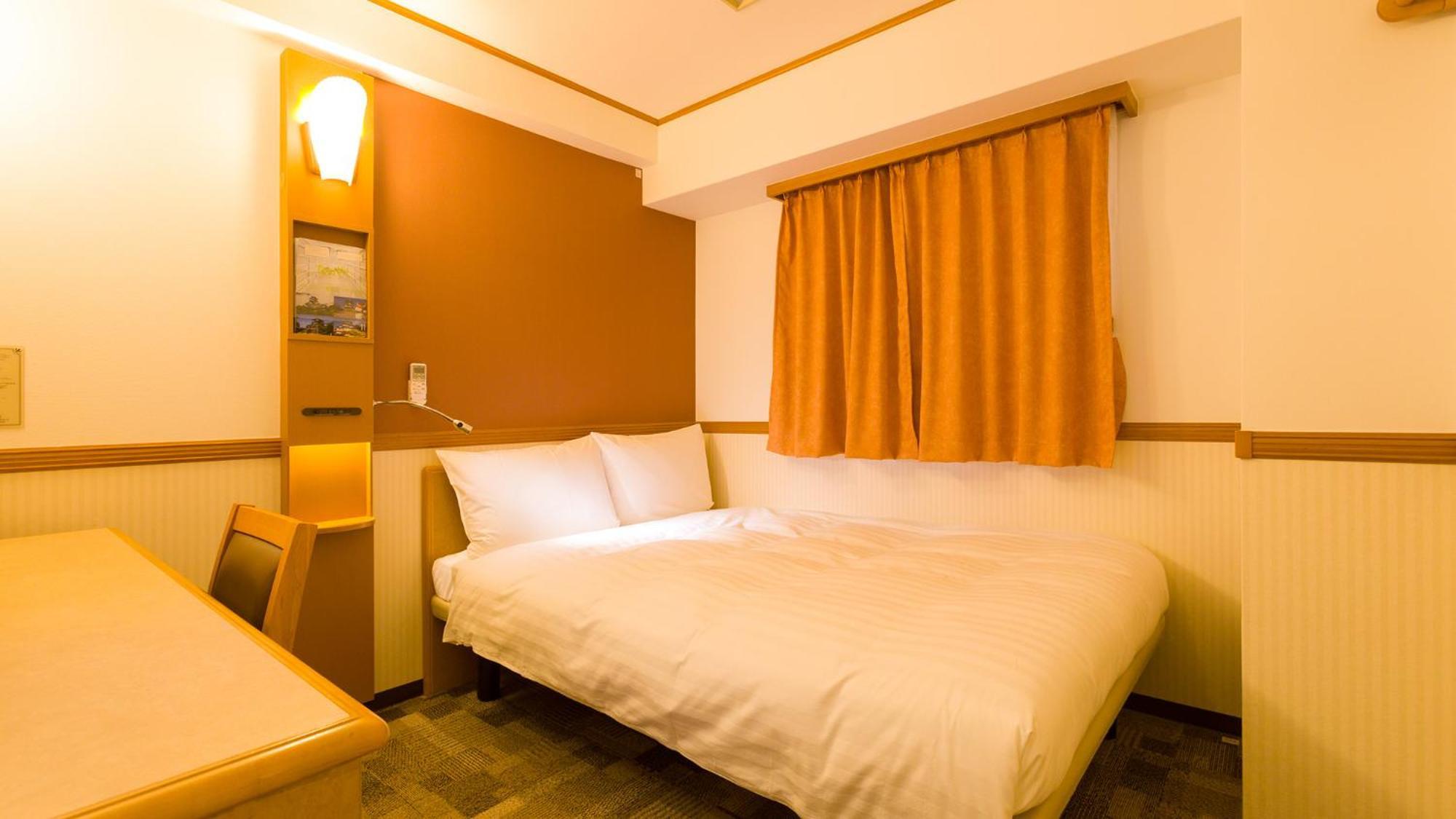 Toyoko Inn Hakata-Eki Bus Terminal Mae Fukuoka  Rum bild